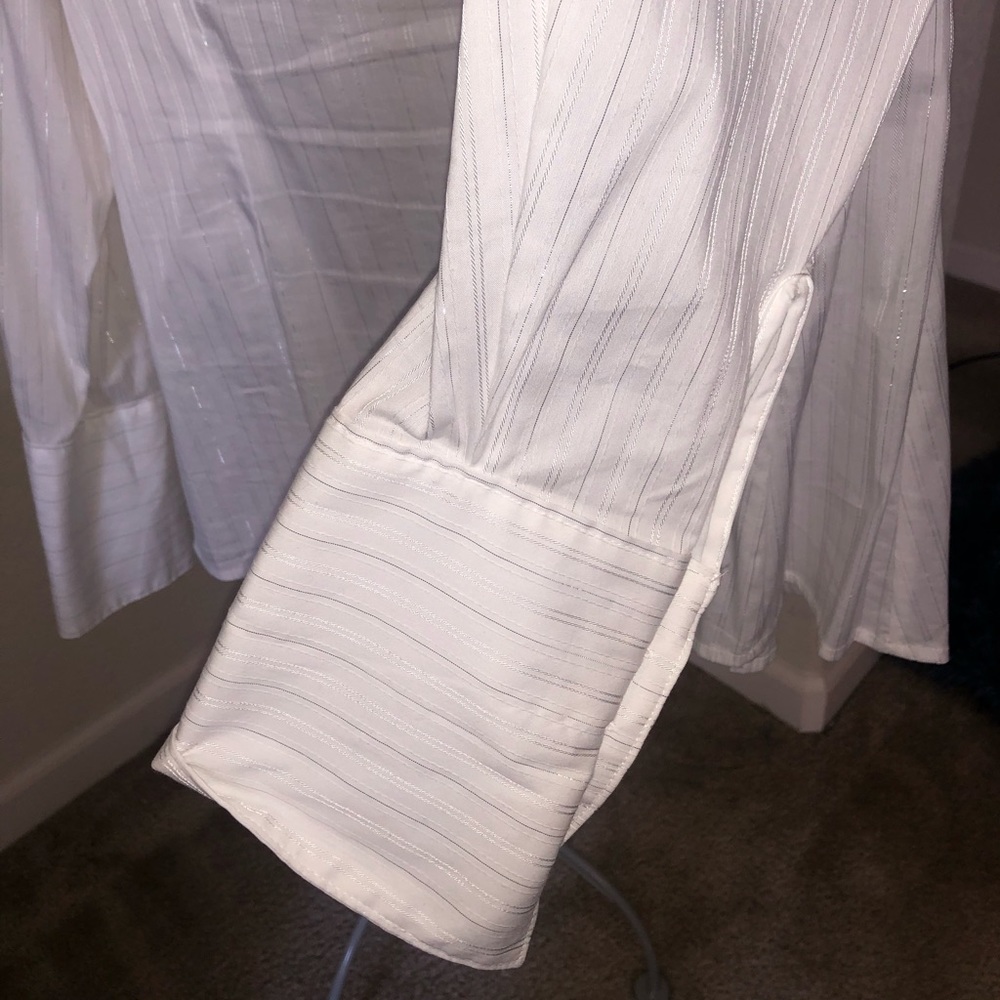 Button up - Picture 8 of 9